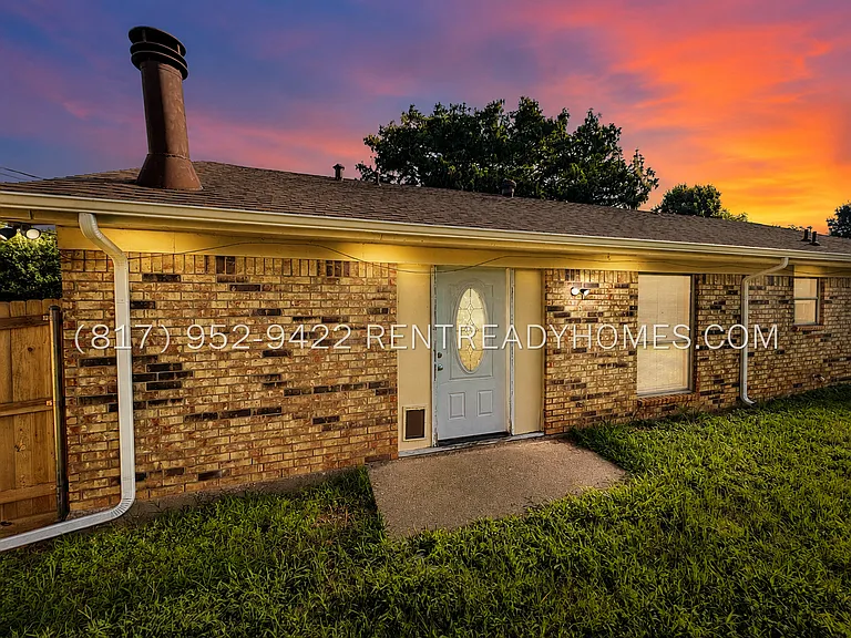 4404 Willow Crest Dr — Photo 7