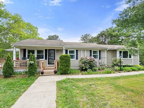2nd image of 9 Debbies Ln