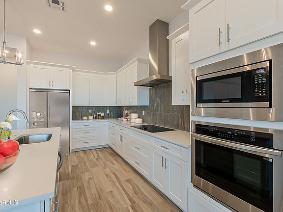 4th image of 665 W Patrick Place
