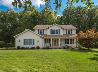 4821 Sprucewood St, Avon, OH 44011