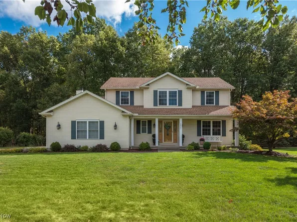4821 Sprucewood St, Avon, OH 44011