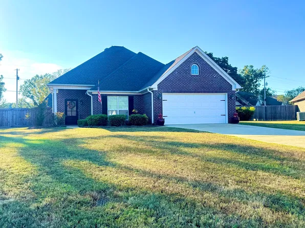 103 Champions Cv, Saltillo, MS 38866