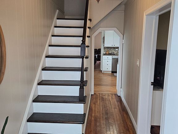 5th image of 287 Water St