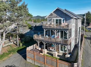 1648 Beach Dr, Seaside, OR 97138