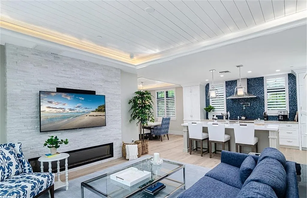 3 bed, 3.5 bath, 2680 sqft, $35,000 — Photo 3