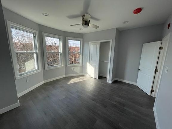 3rd image of 1625 S 11th St Floor 2