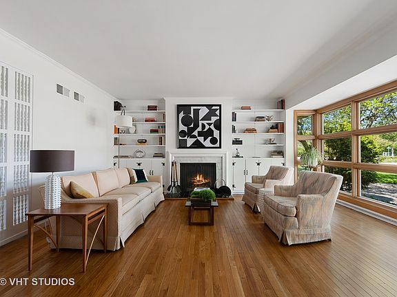 3rd image of 3263 Sprucewood Ln