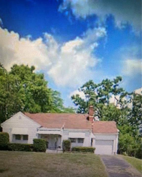 1st image of 4203 Oakridge Dr