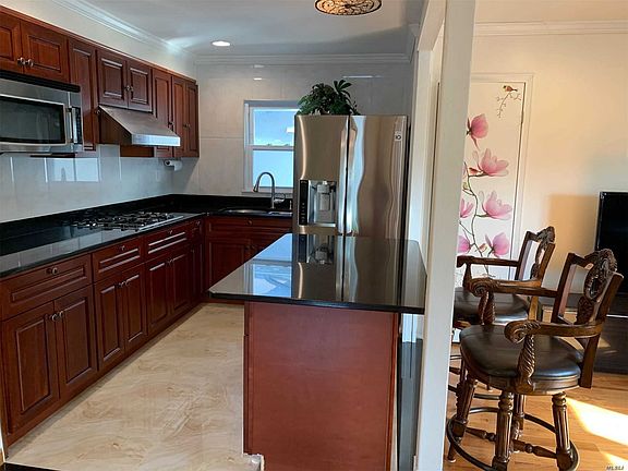 4th image of 3717 Little Neck Pkwy Floor 1