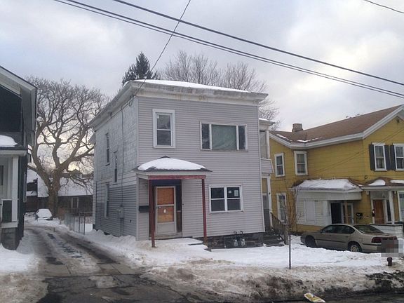 3rd image of 607 Park St