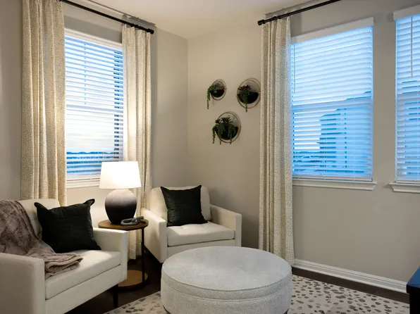 The Frontier (560) Plan, Prairie Winds - Executive Collection