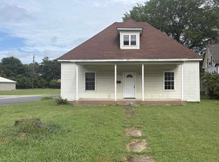 1102 Mayfield Rd, Paducah, KY 42003