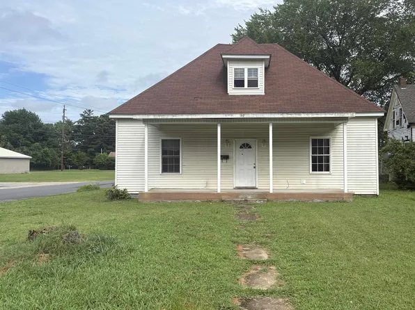 1102 Mayfield Rd, Paducah, KY 42003