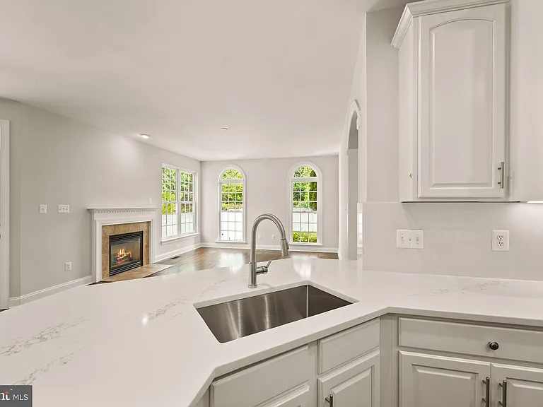 43620 Merchant Mill Ter — Photo 32