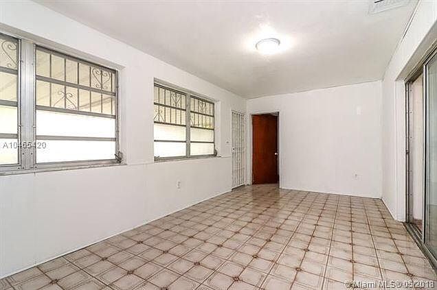 2nd image of 1580 NW 31st Ave