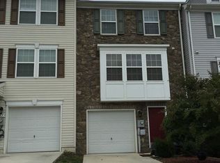 41 Council Ct, Falling Waters, WV 25419