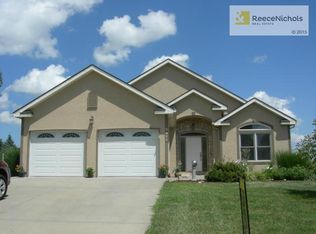 3411 N 154th St, Basehor, KS 66007