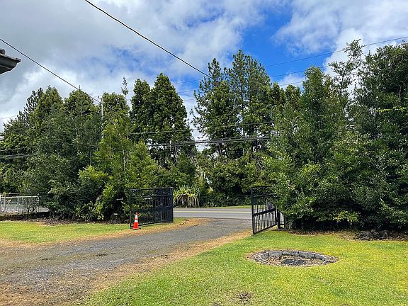 2nd image of 18-7851 N Kulani