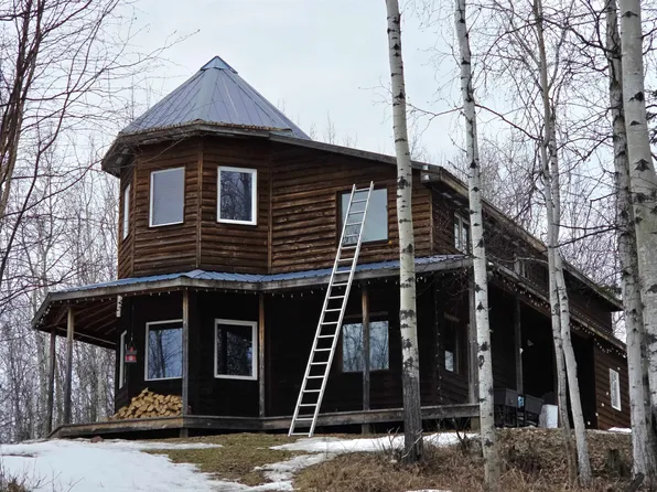 1246 Richard Berry Dr, Fairbanks, AK 99709