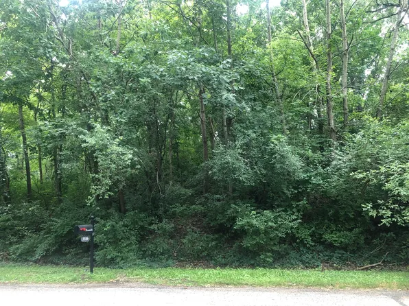 12 Kings Lair Dr #12, Spring Grove, IL 60081