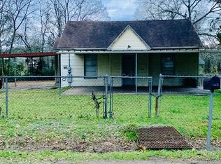 342 S Live Oak St, Carthage, TX 75633