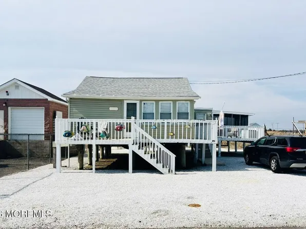 1022 S Green St, Tuckerton, NJ 08087