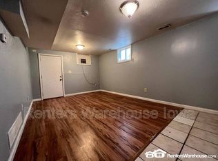 1361 York St APT 4, Des Moines, IA 50316