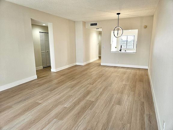 5th image of 6193 Pointe Regal Circle #408