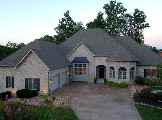 1010 Oak Chase Blvd, Lenoir City, TN 37772