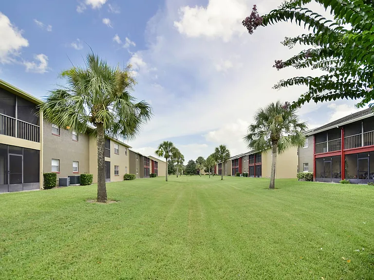 Alafaya Woods — Photo 30