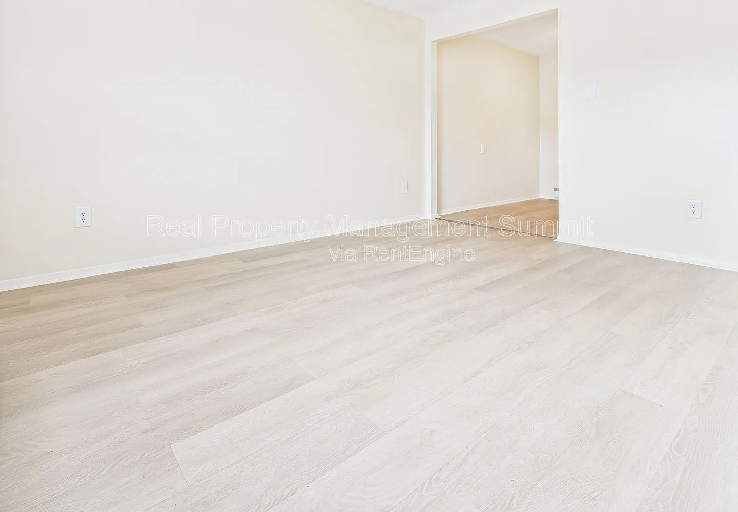 2 bed, 1.0 bath, 768 sqft, $1,200 — Photo 2