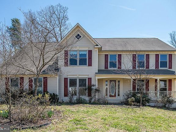 3rd image of 11701 Talbot Ct