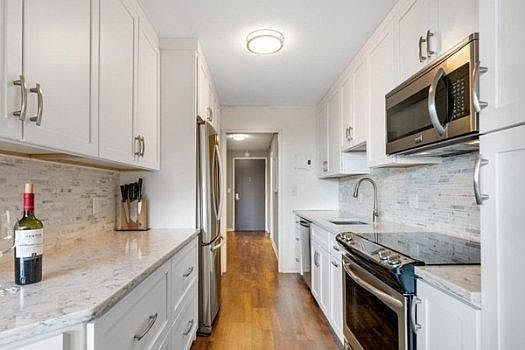 3rd image of 60 Longwood Ave #808B