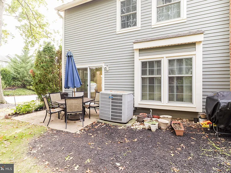 48 Stonehurst Ct — Photo 29
