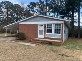 726 Dennis Rd, Jacksonville, NC 28546