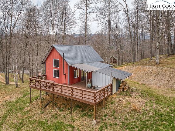 3rd image of 139 Cherry Springs Lane