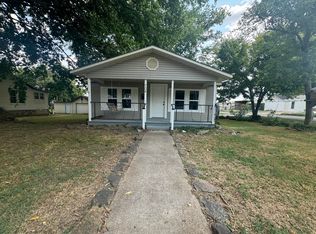 704 S Broad St, Batesville, AR 72501