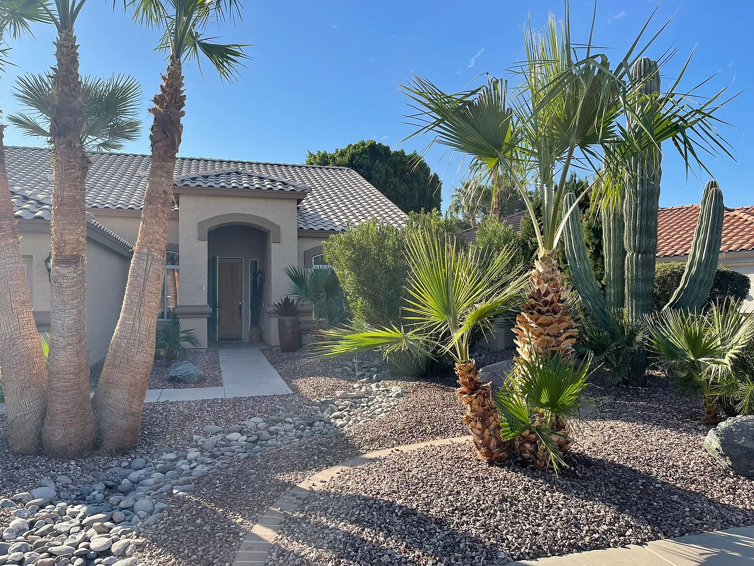 4 bed, 2086 sqft, $2,895 — Photo 1
