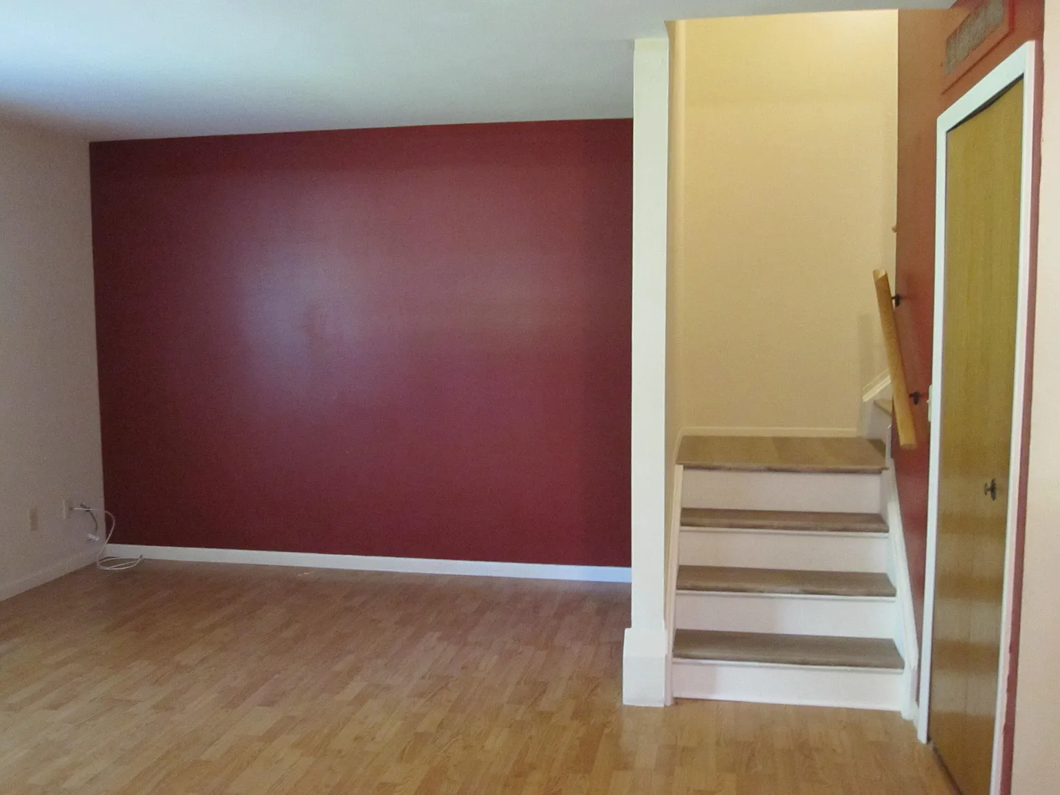 3 bed, 2.5 bath, 1280 sqft, $2,050 — Photo 3