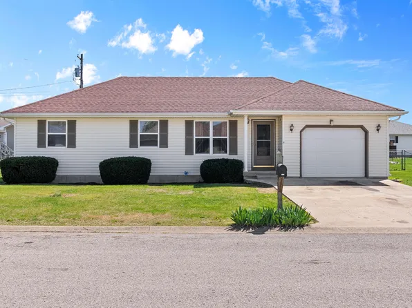 1220 Lacy Drive, Lebanon, MO 65536