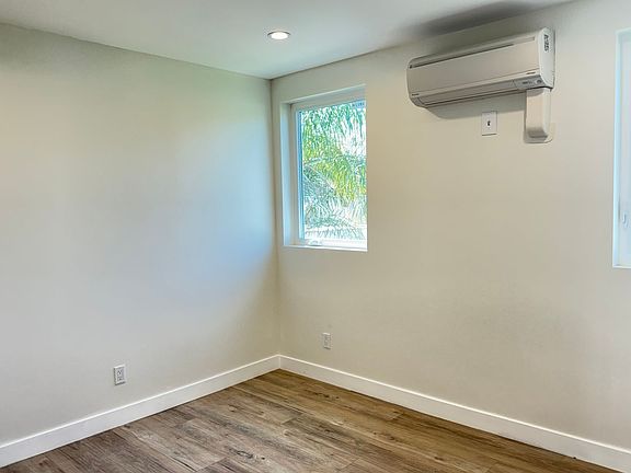 4th image of 1435 N Avenue 47 #14