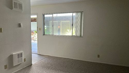3rd image of 2225 Pine St #103