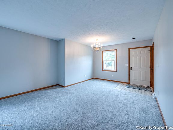 3rd image of 2367 Portman Dr SE #186
