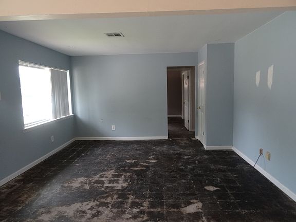 3rd image of 1416 Frankel Ave