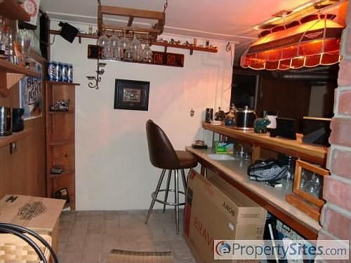 5th image of 925 O'Fallon Ave