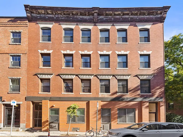 23 Charter St #1 — Photo 9