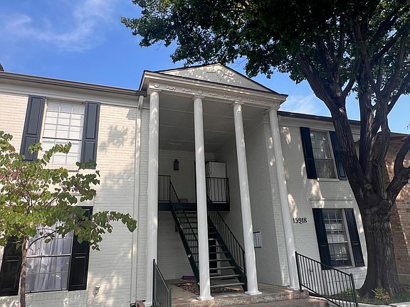 3rd image of 15918 Stillwood St APT 1076