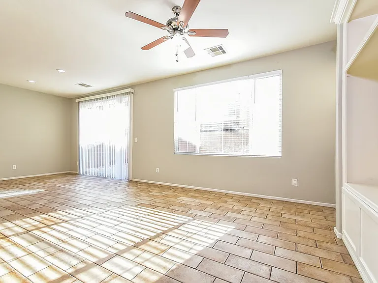 5720 Athinas St — Photo 6