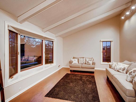3rd image of 13101 Parkwood Dr