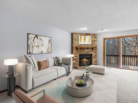 2nd image of 929 Oakwood Heights Cir #6